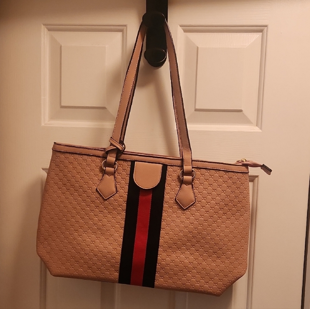 Chic Tan Tote with Bold Stripes